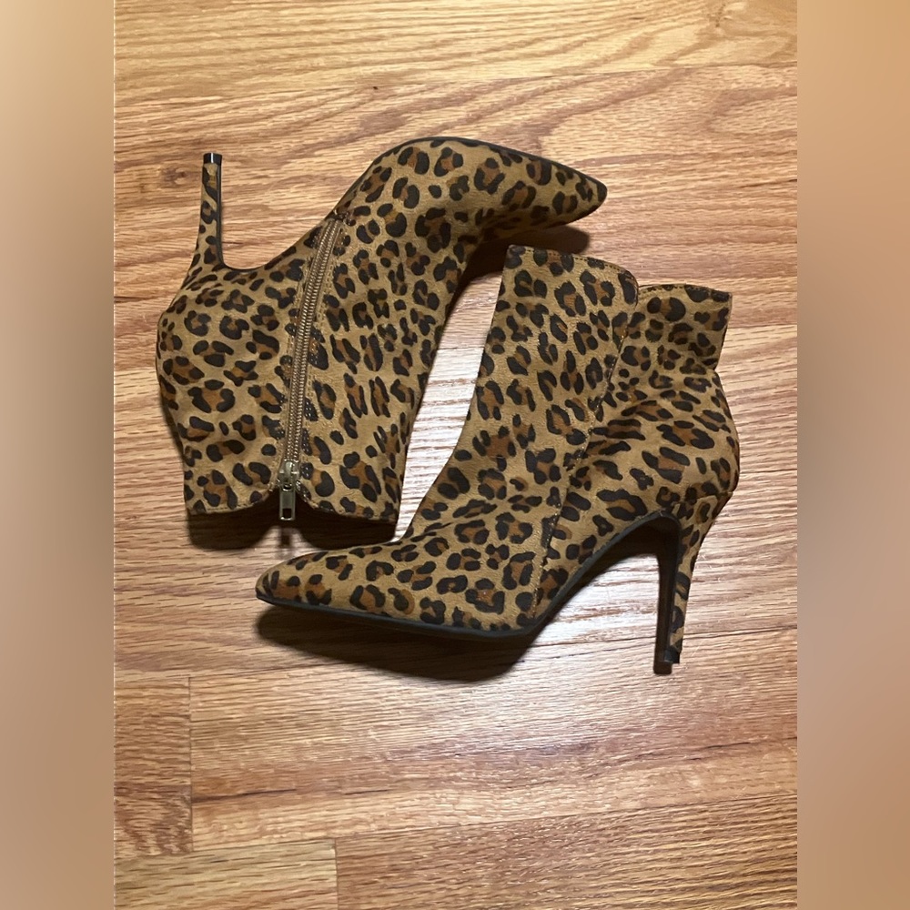 HOST PICK 2/4 Cheetah High Heel Ankle Boots